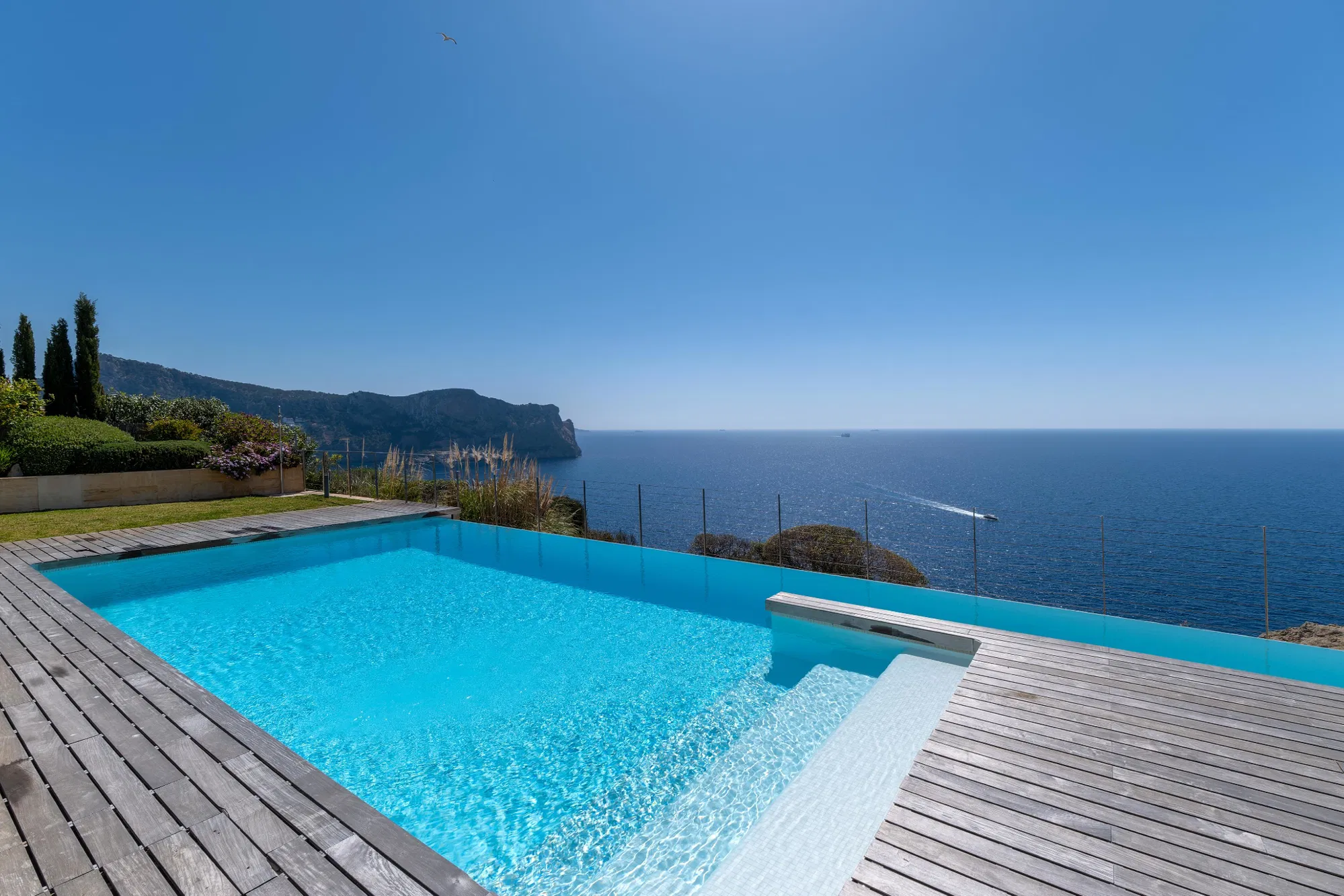 Apartment in exclusive residential complex with sea view-18