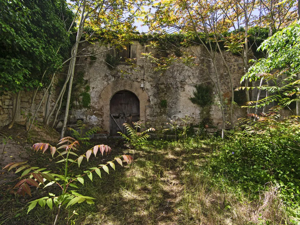 Majestuosa casa de pueblo histórica para restaurar en Binissalem-1