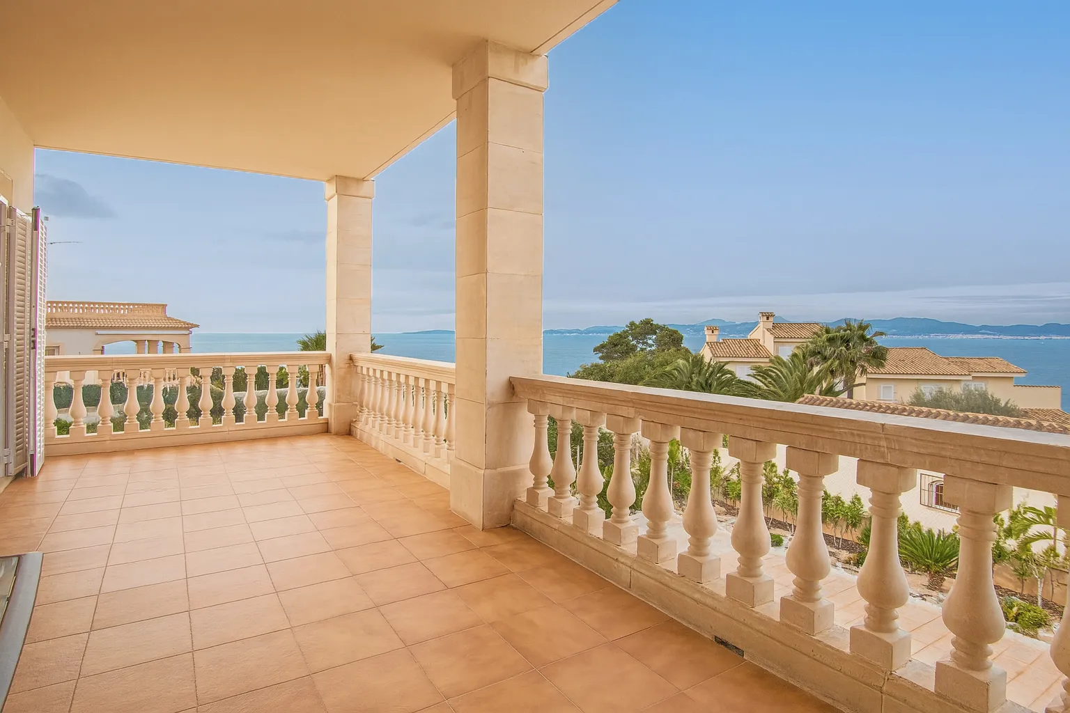 Villa med udsigt til Palmabugten i Bahia Azul-9