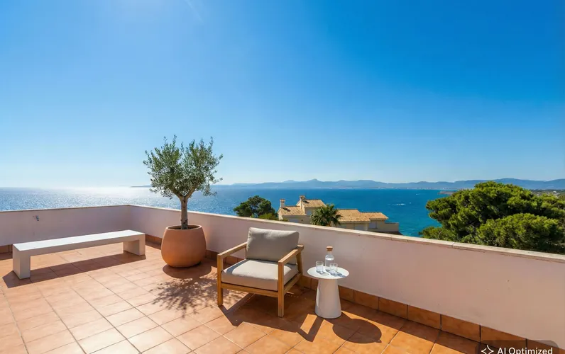 Villa med utsikt över Palmabukten i Bahia Grande