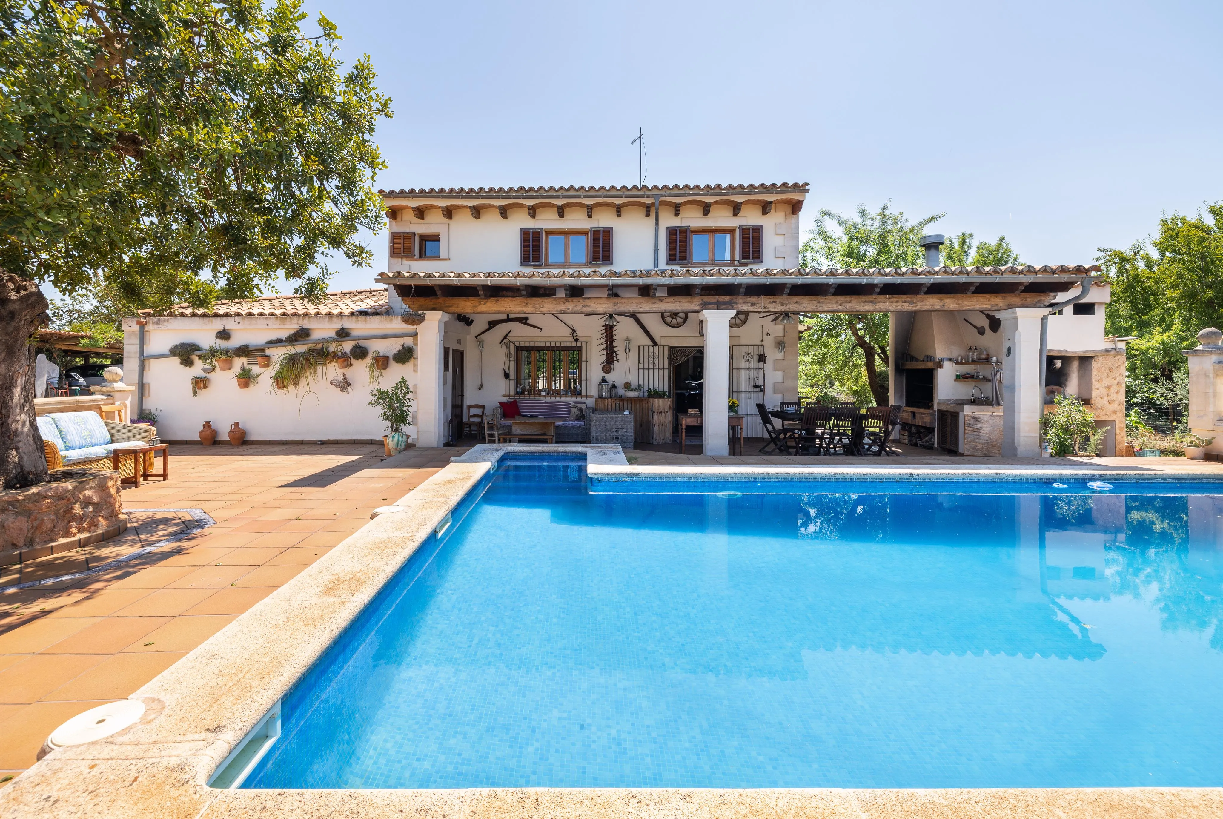 Rustik fastighet att renovera med stor potential i Santa Maria-16