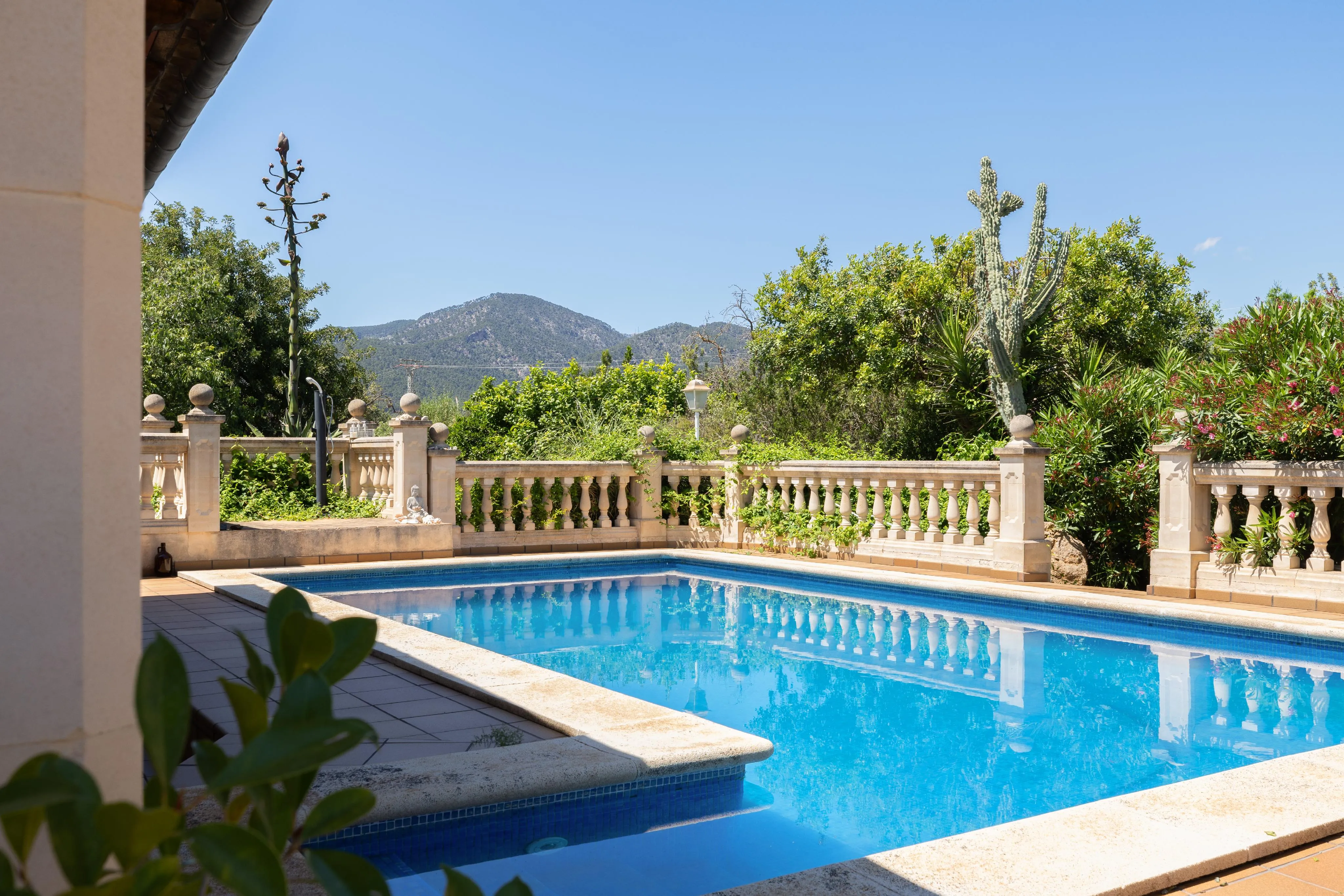 Rustiek te renoveren huis met groot potentieel in Santa Maria-15