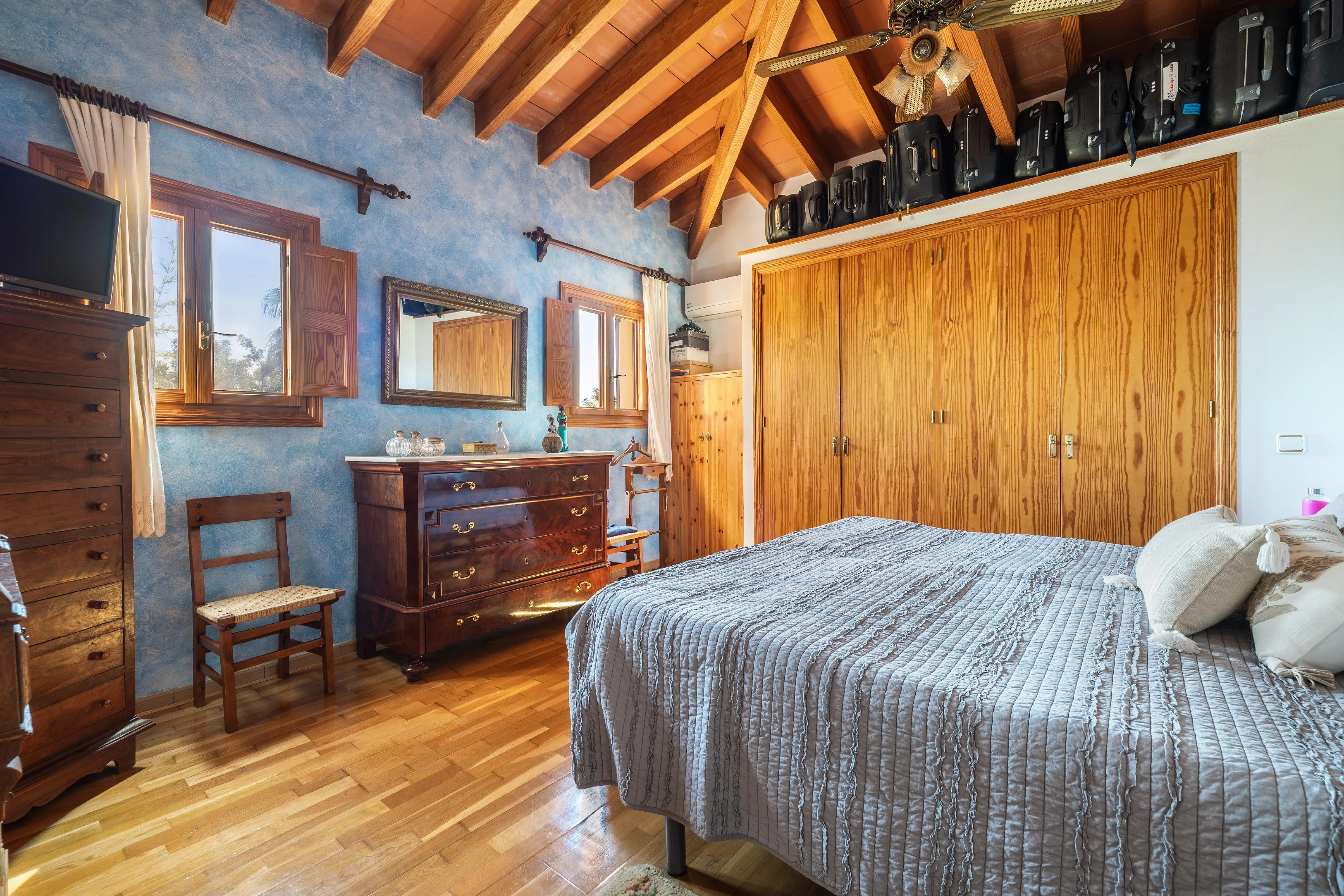 Rustiek te renoveren huis met groot potentieel in Santa Maria-10