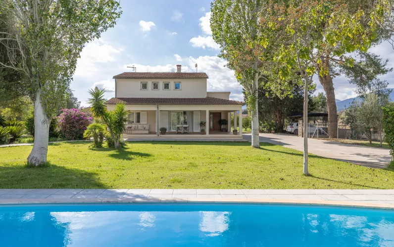 Idyllic Finca in Moscari, nature, comfort, and dreamlike views