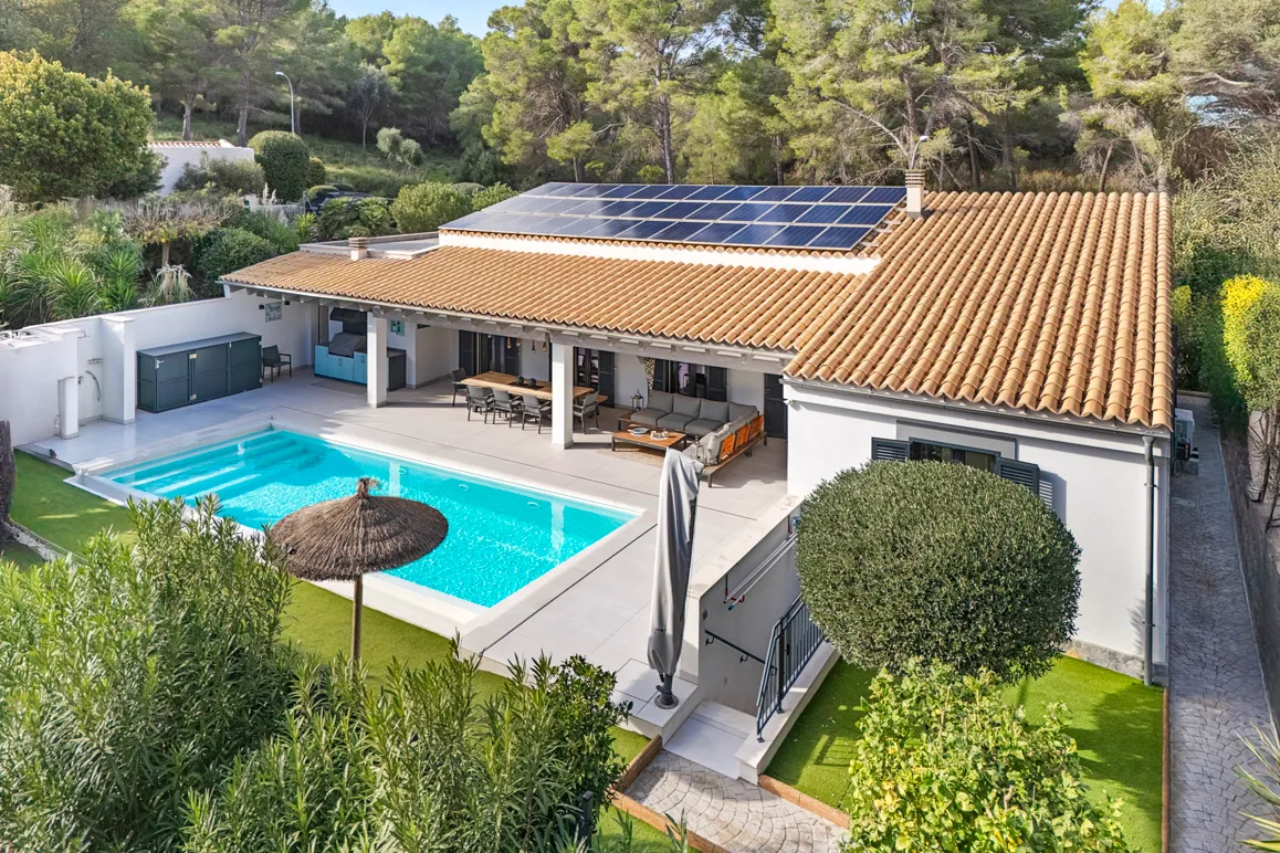 Modern single-family home with heated pool in a quiet location in Font de Sa Cala-12