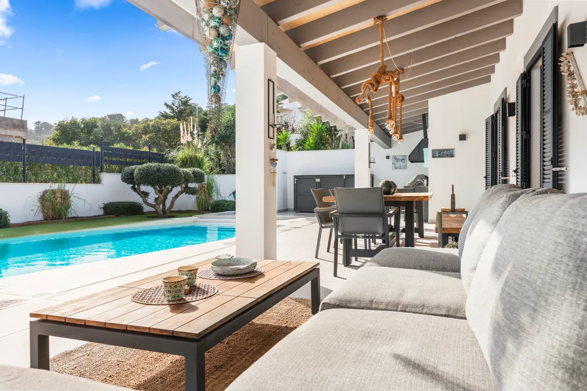 Modern single-family home with heated pool in a quiet location in Font de Sa Cala-2