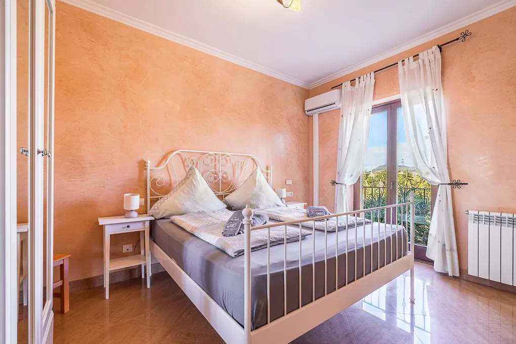 Impressive country house with ETV License-14
