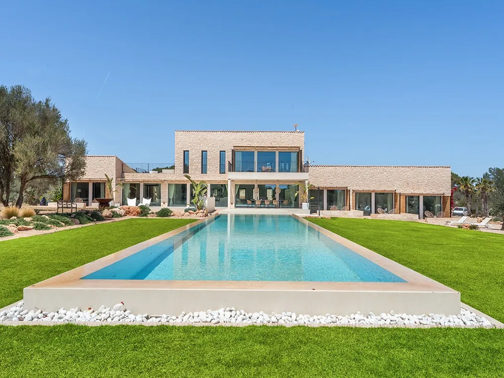 Finca innovadora de nova construcció en una zona tranquil·la-1