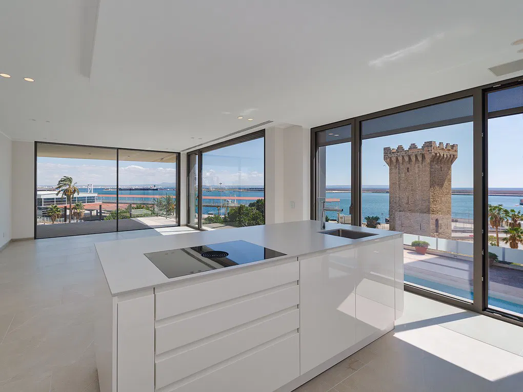 Neue Luxuswohnung mit Hafenblick in Palma-2
