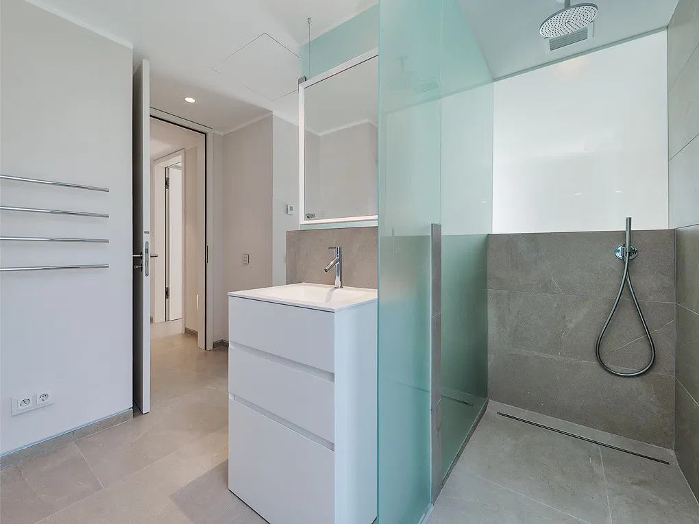 Neue Luxuswohnung mit Hafenblick in Palma-6