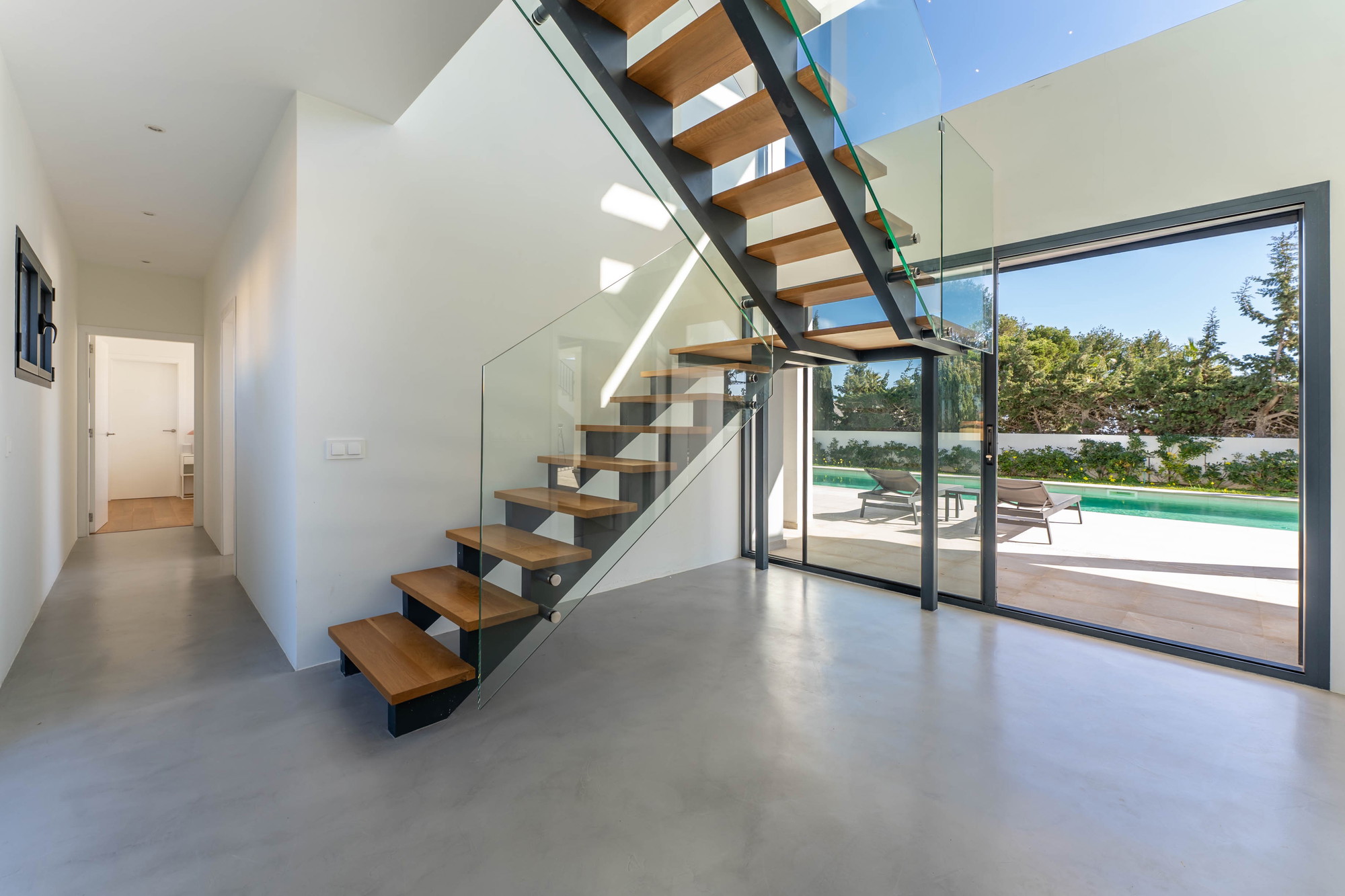 Exclusieve villa met adembenemend uitzicht op zee in Cala Llombards-5