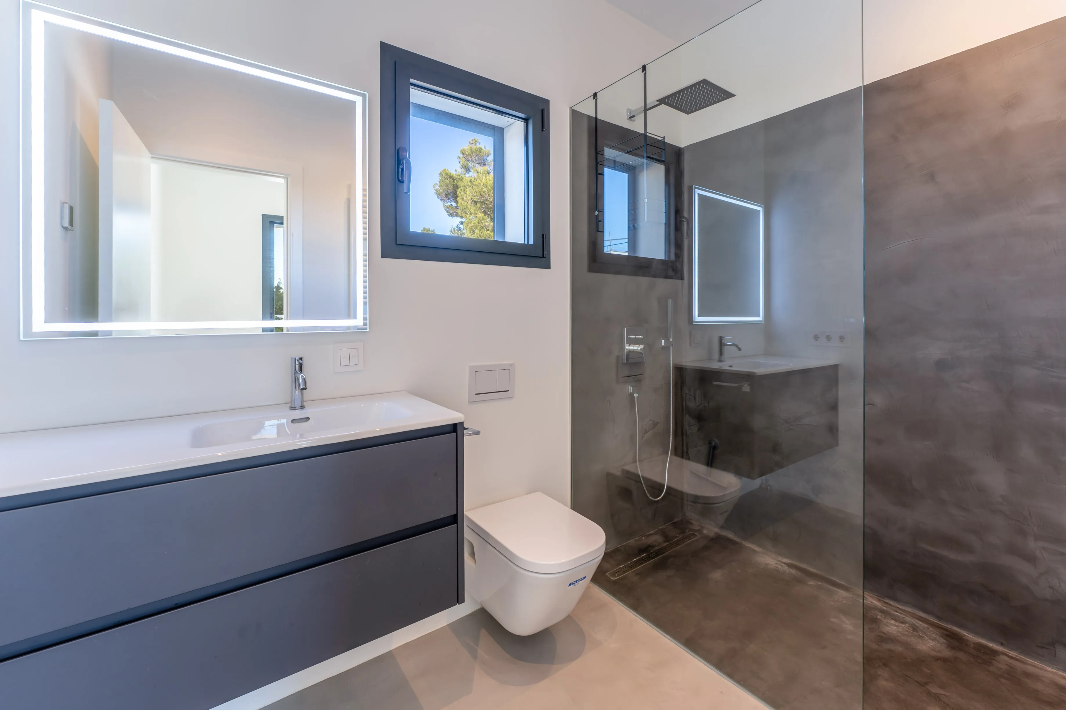 Eksklusiv villa med betagende havudsigt i Cala Llombards-8