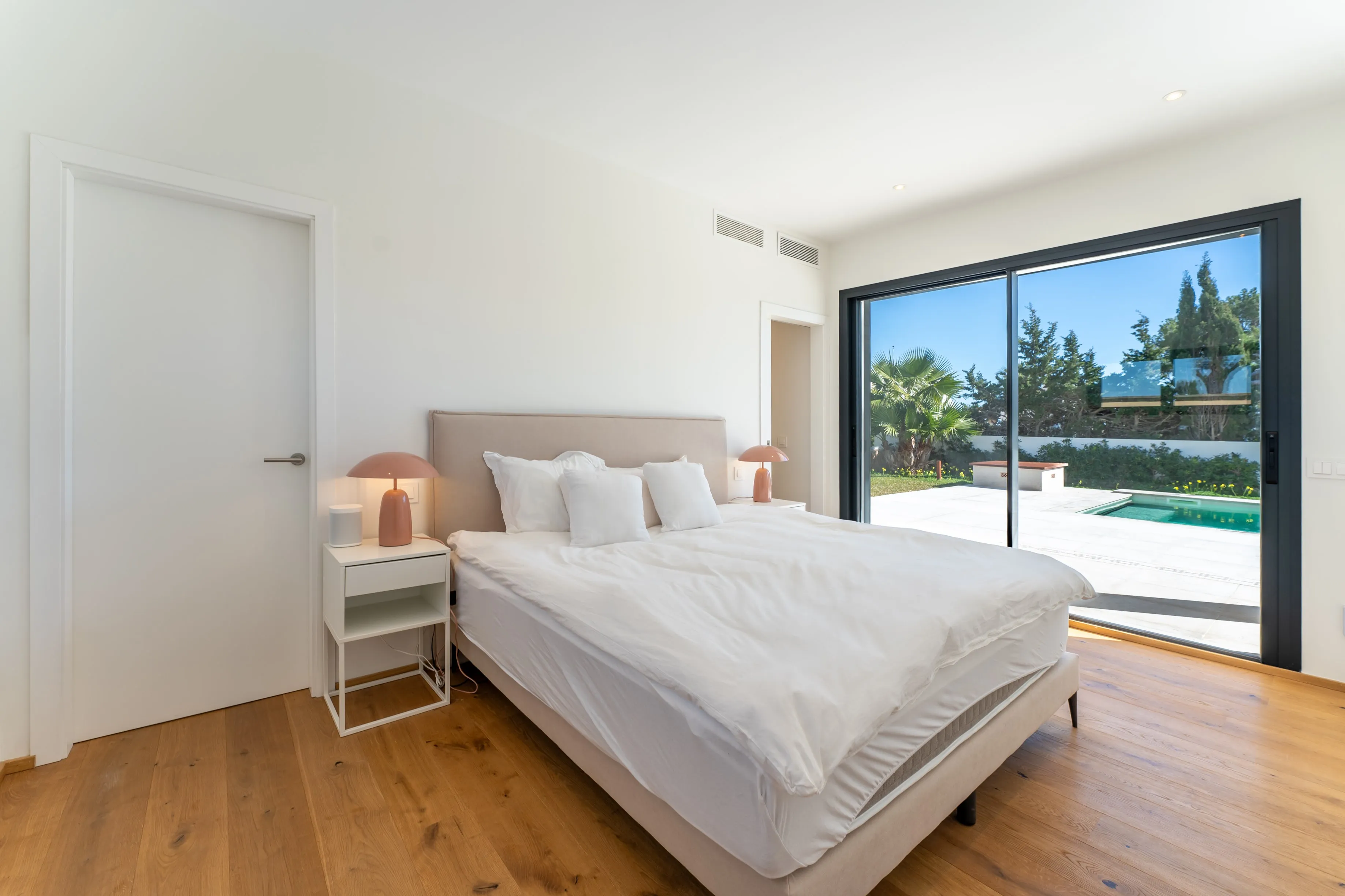 Eksklusiv villa med betagende havudsigt i Cala Llombards-9