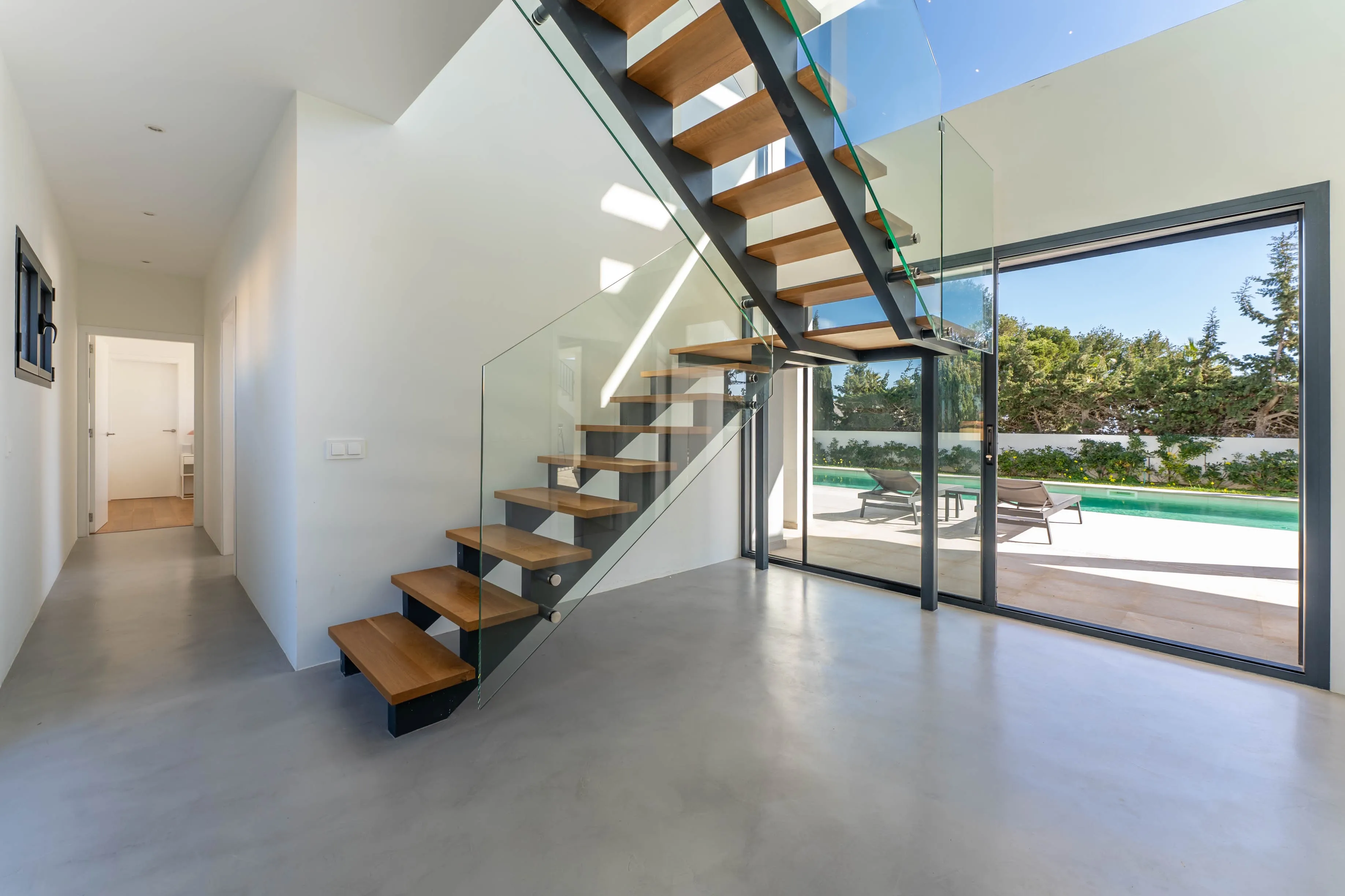 Eksklusiv villa med betagende havudsigt i Cala Llombards-5