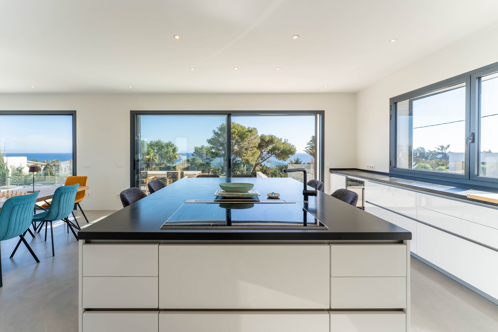 Exclusieve villa met adembenemend uitzicht op zee in Cala Llombards-14
