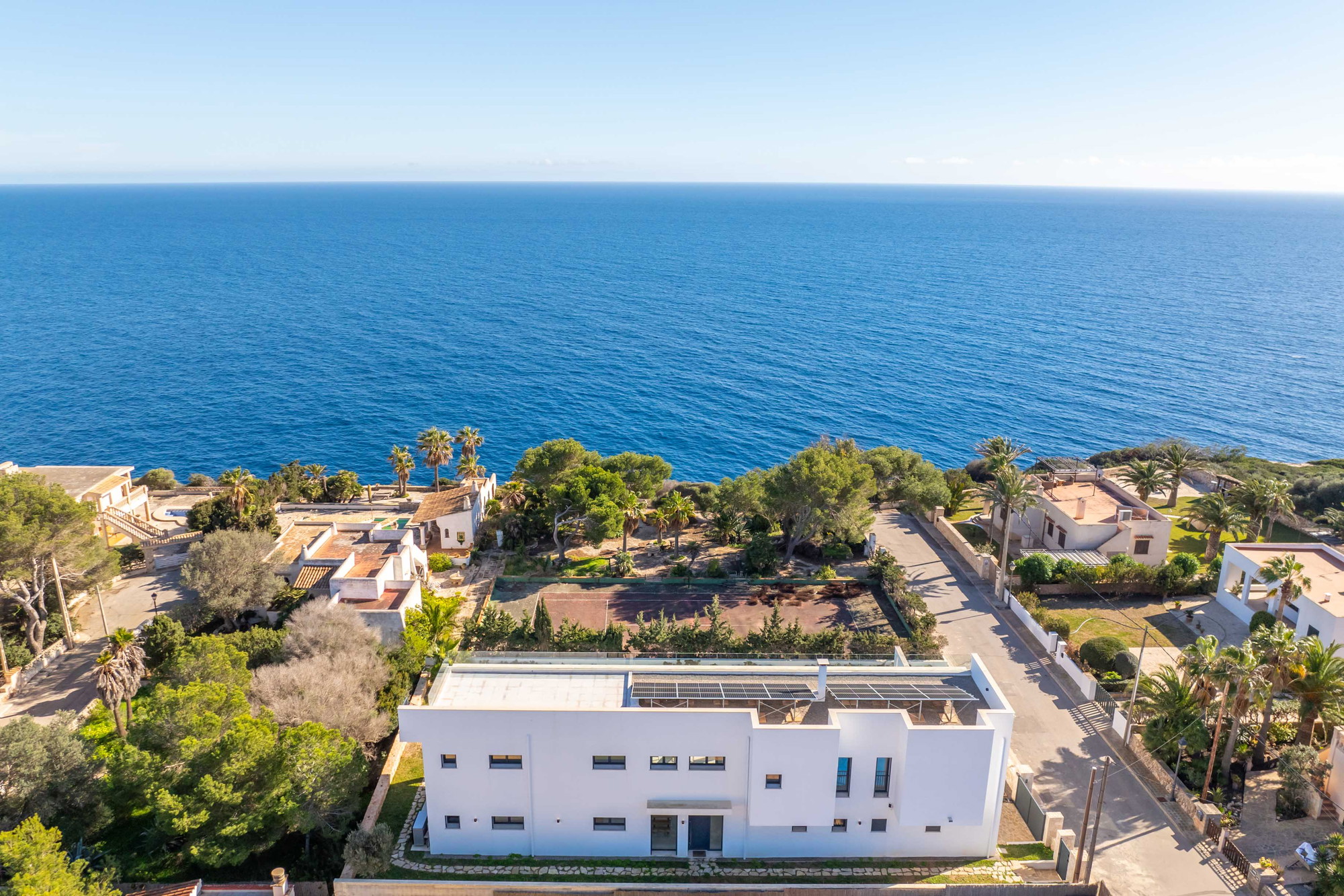 Exclusieve villa met adembenemend uitzicht op zee in Cala Llombards-3