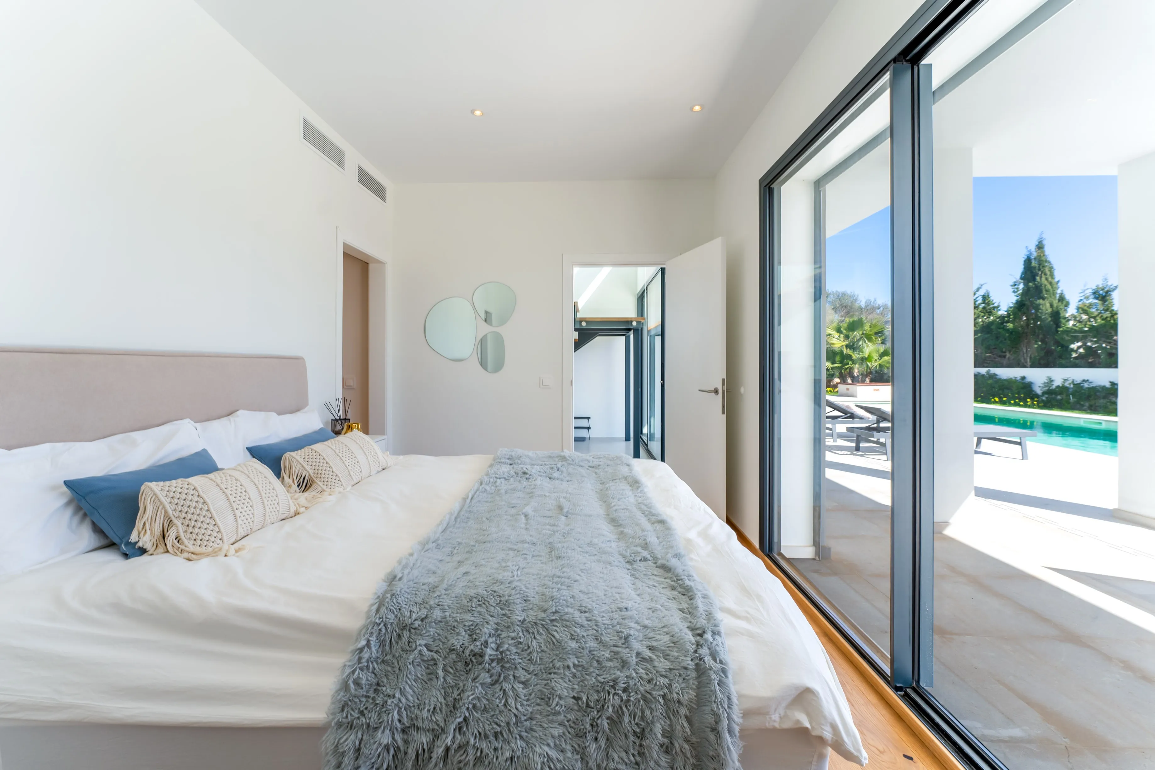 Eksklusiv villa med betagende havudsigt i Cala Llombards-7