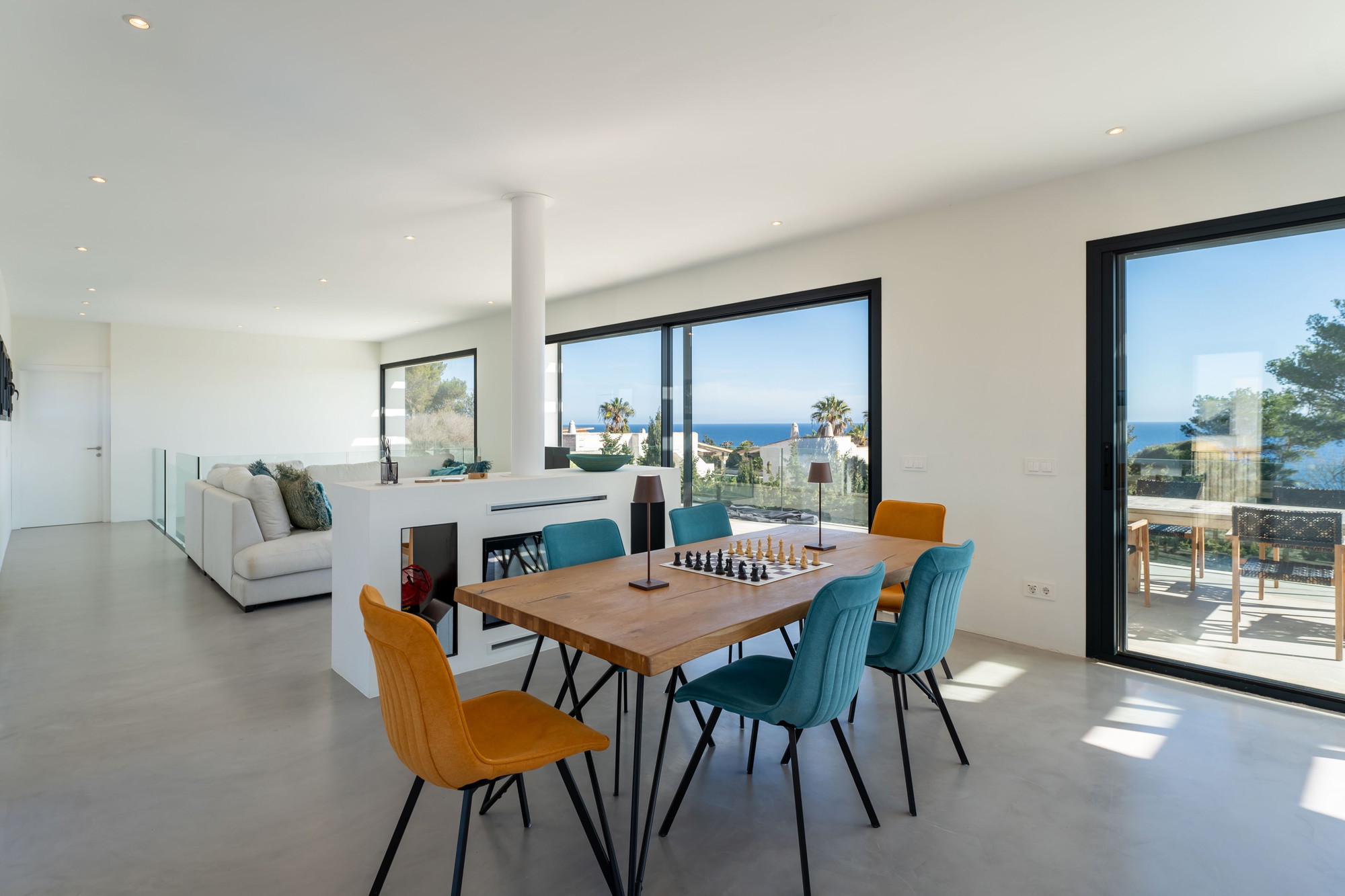 Exclusieve villa met adembenemend uitzicht op zee in Cala Llombards-12