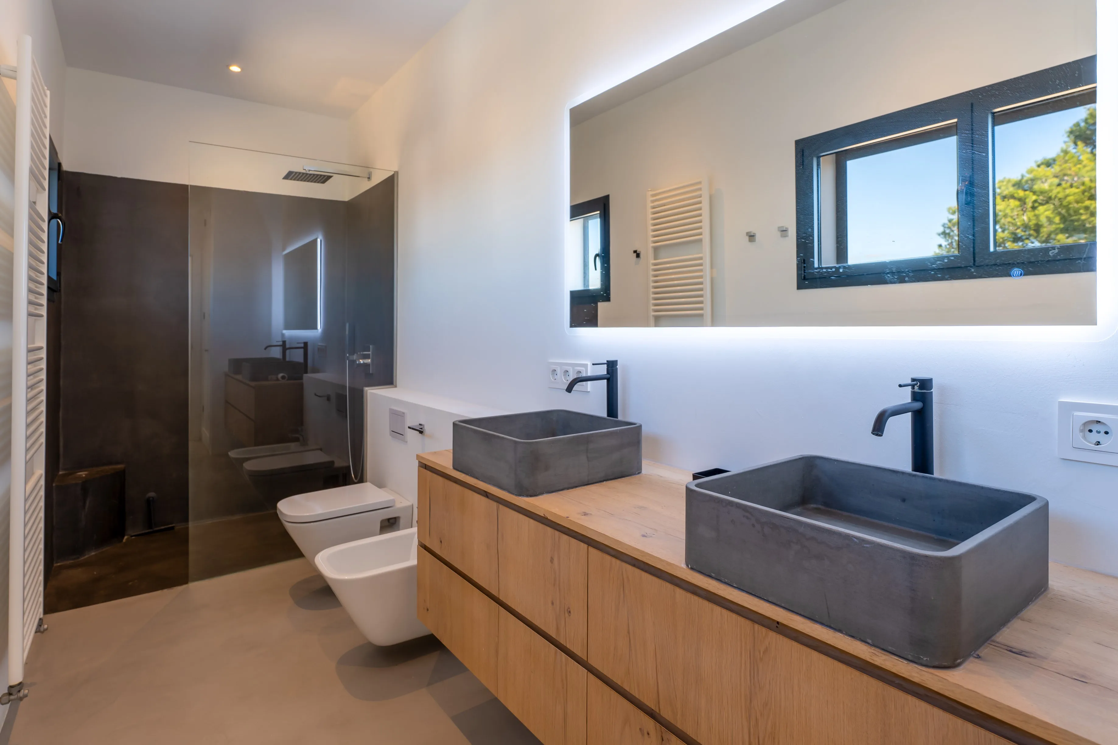 Eksklusiv villa med betagende havudsigt i Cala Llombards-16