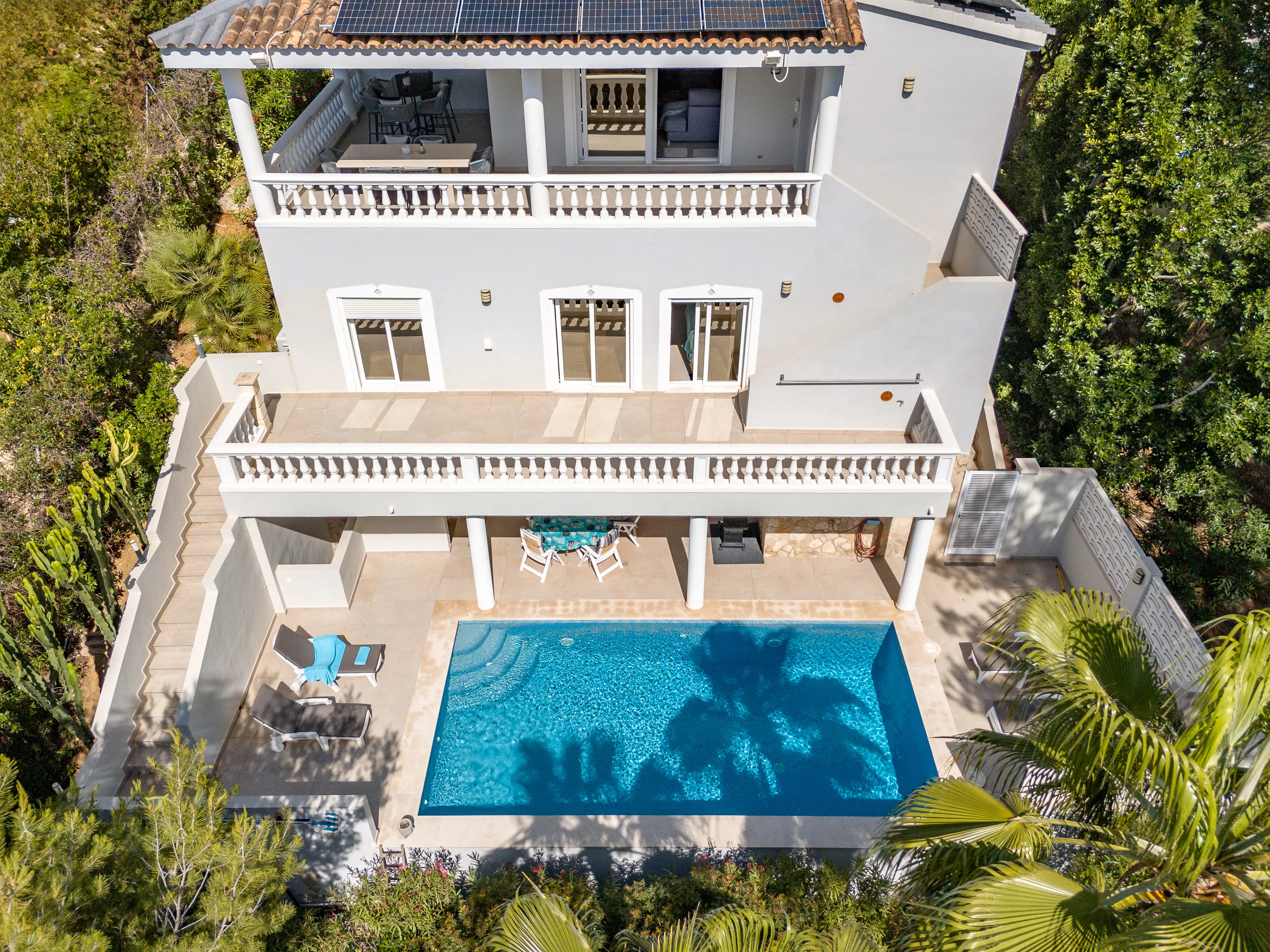 Villa i middelhavsstil med havudsigt-11