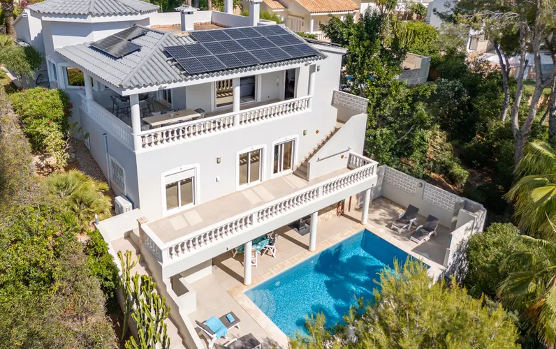 Mediterranean style villa with sea view