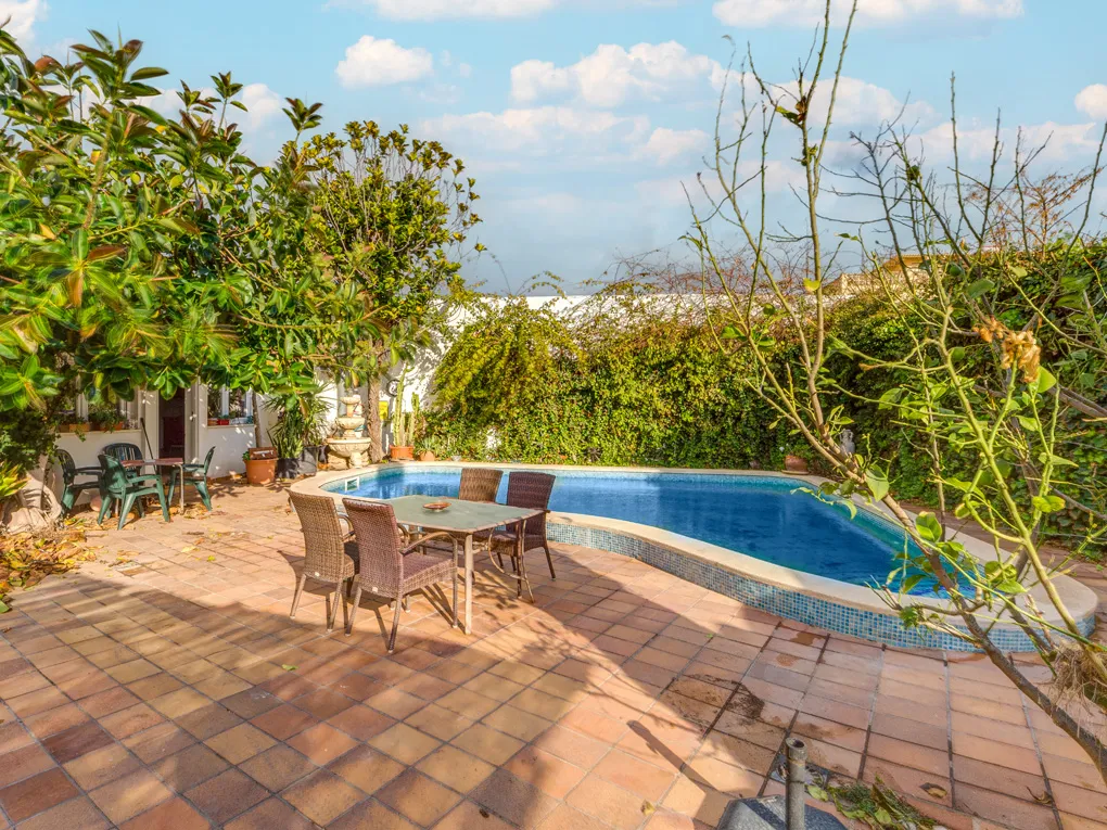 Bevoorrecht perceel met bungalow en zwembad, Portixol - Mallorca-5