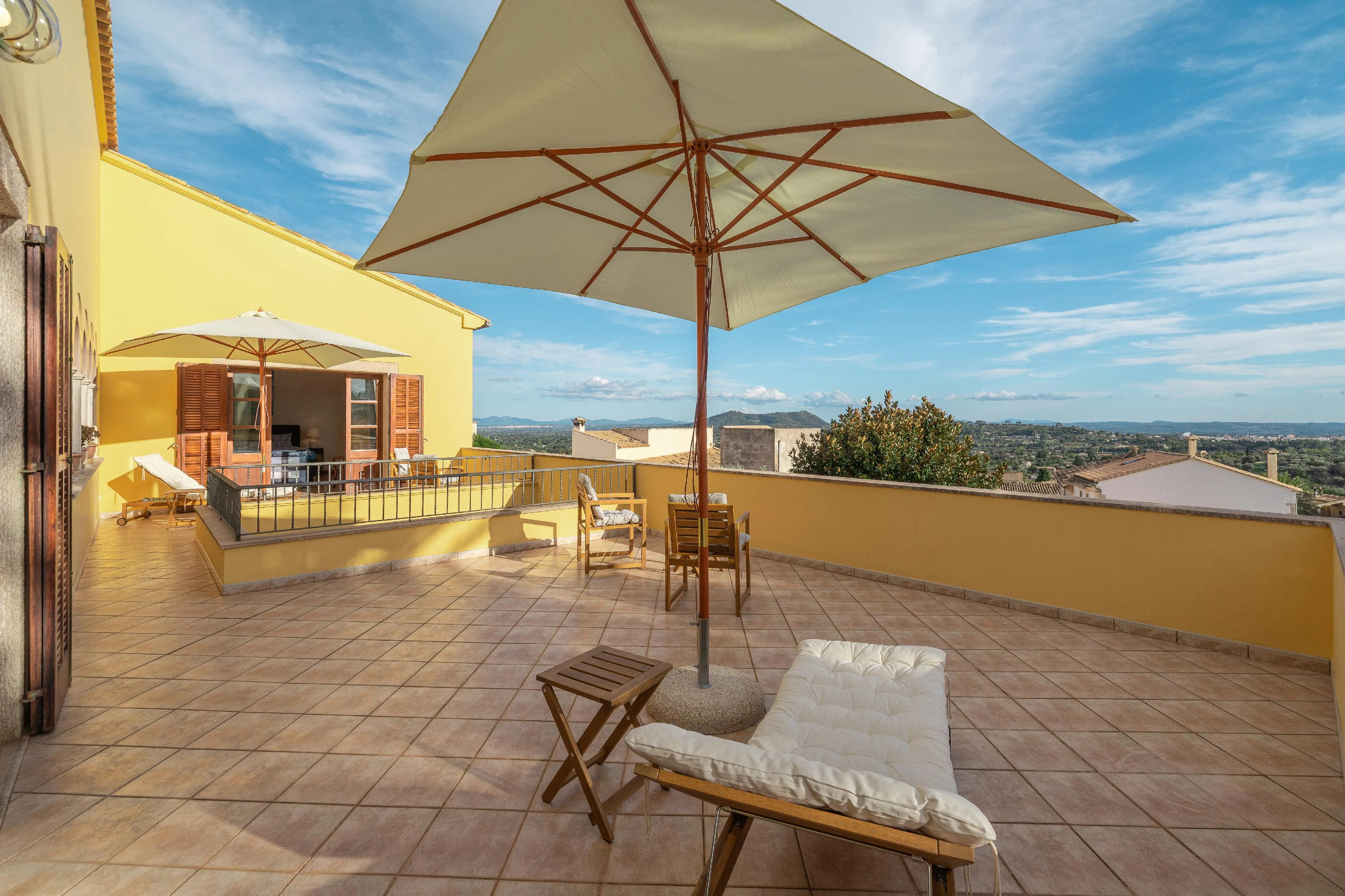 Charmante villa met verreikend uitzicht en vakantieverhuur licentie in Selva-11