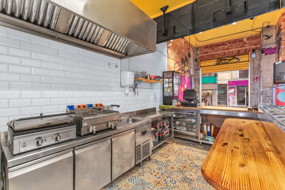 Perfecte locatie voor Take Away Concept in Calle dels Olms-5