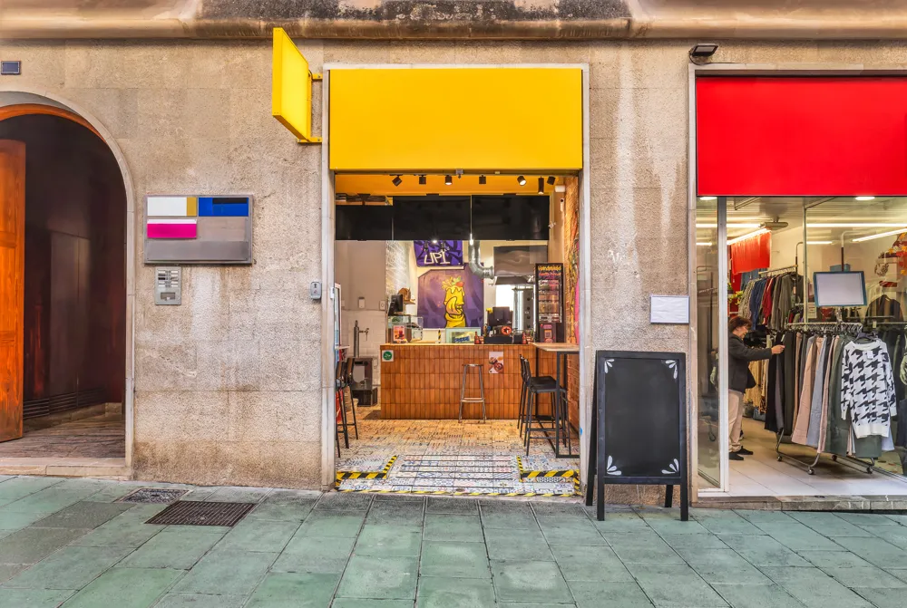 Local Perfecto para Concepto Take Away en Calle Oms-10