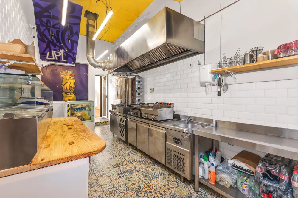 Perfekter Ort für Take-Away-Konzept in der Calle Oms-6