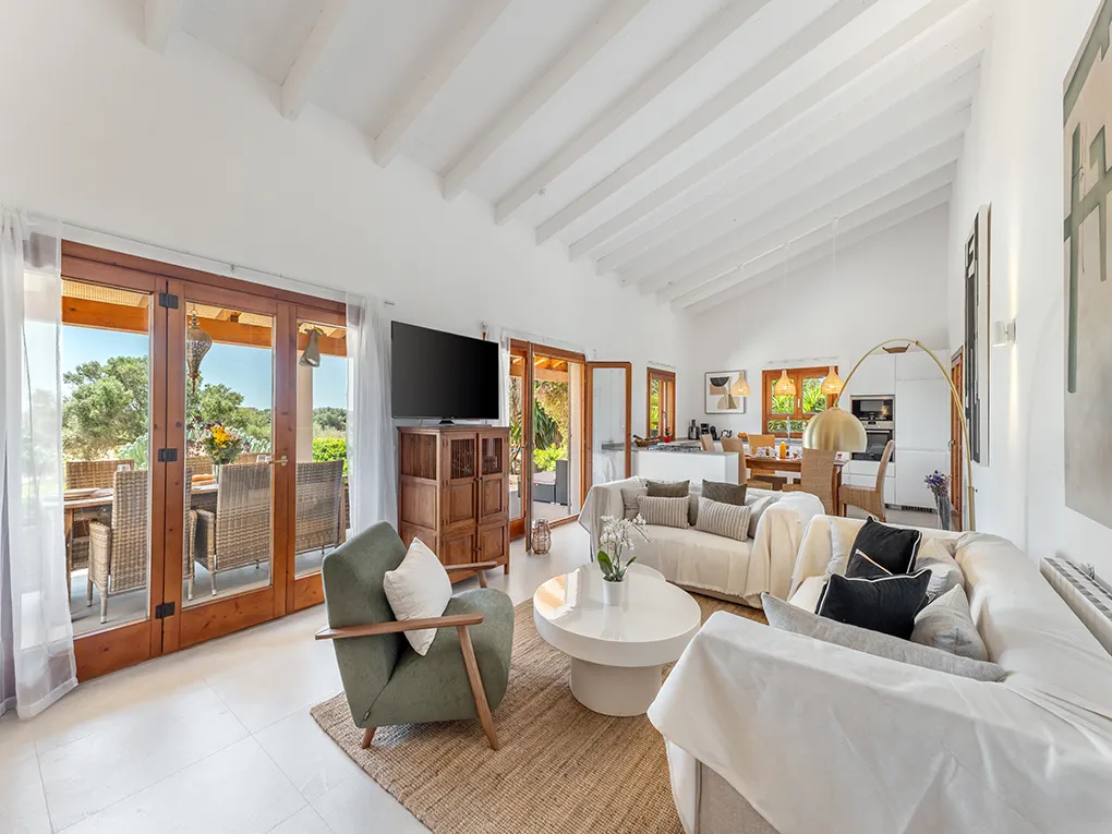 Charmante natuurstenen finca aan de rand van Santanyi met verhuurvergunning-4