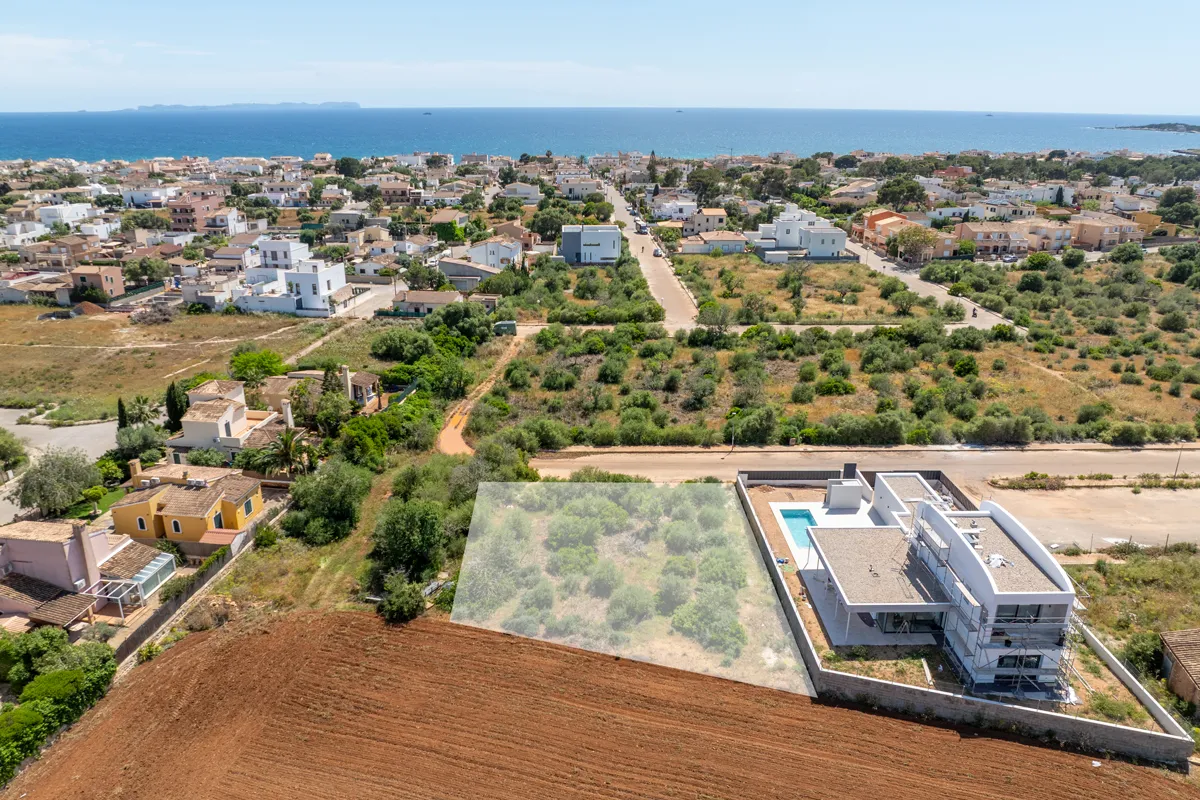 Exclusive plot within walking distance to Es Trenc-1