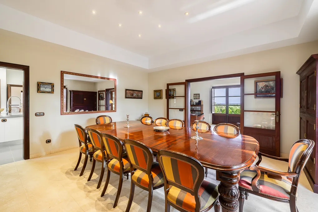 Elegant casa de camp amb vista al mar-4