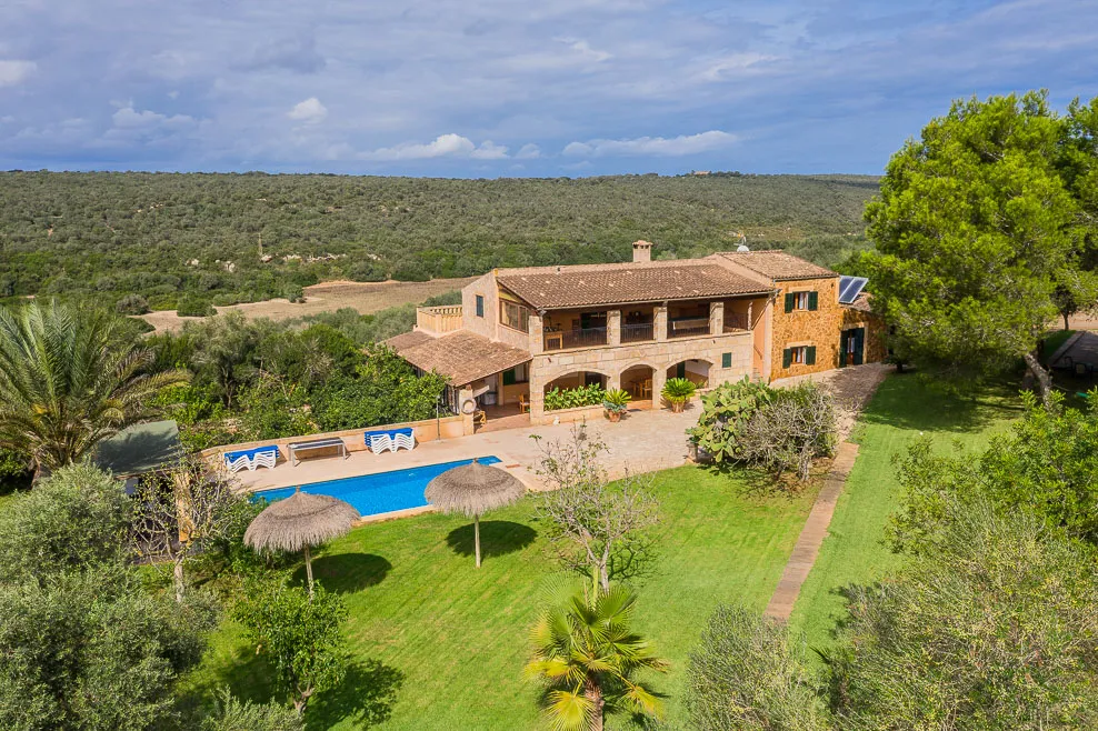 Finca Ensemble med panoramautsikt och uthyrningslicens i Manacor-4