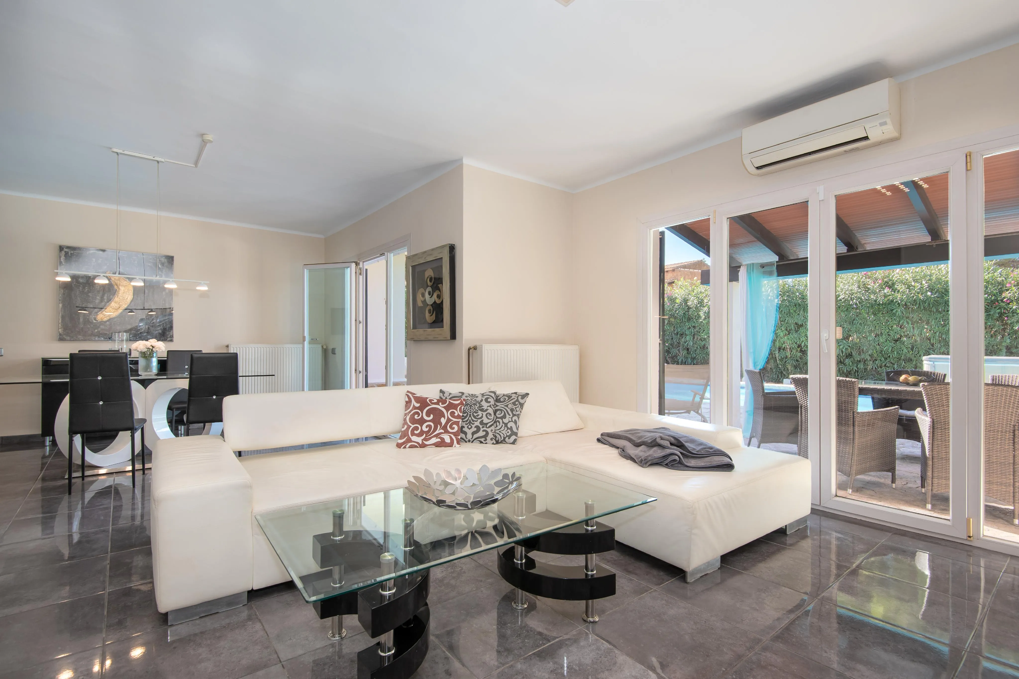 Your private paradise: Charming bungalow with wellness oasis-5