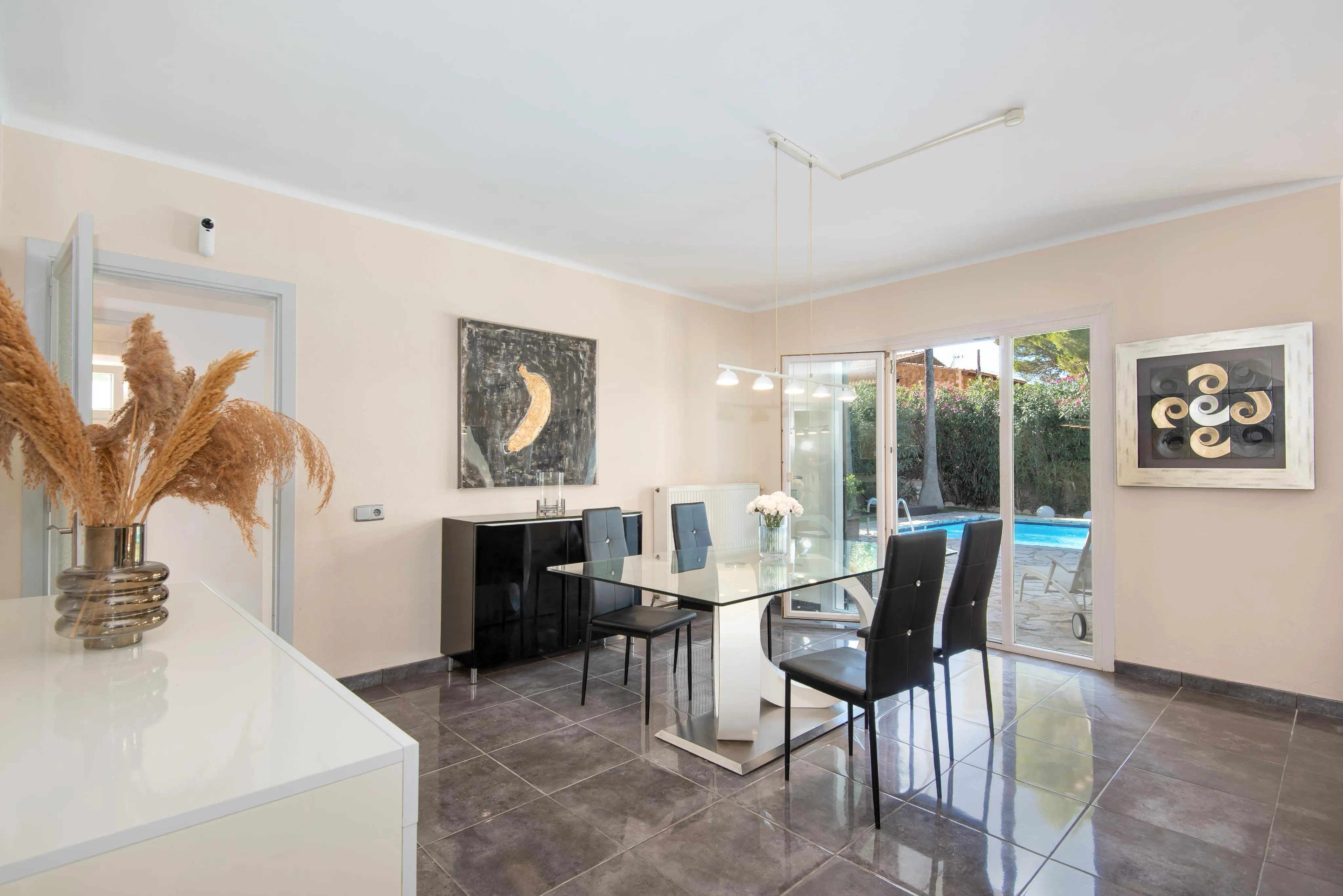 Jouw privéparadijs: Charmante bungalow met wellnessoase-7