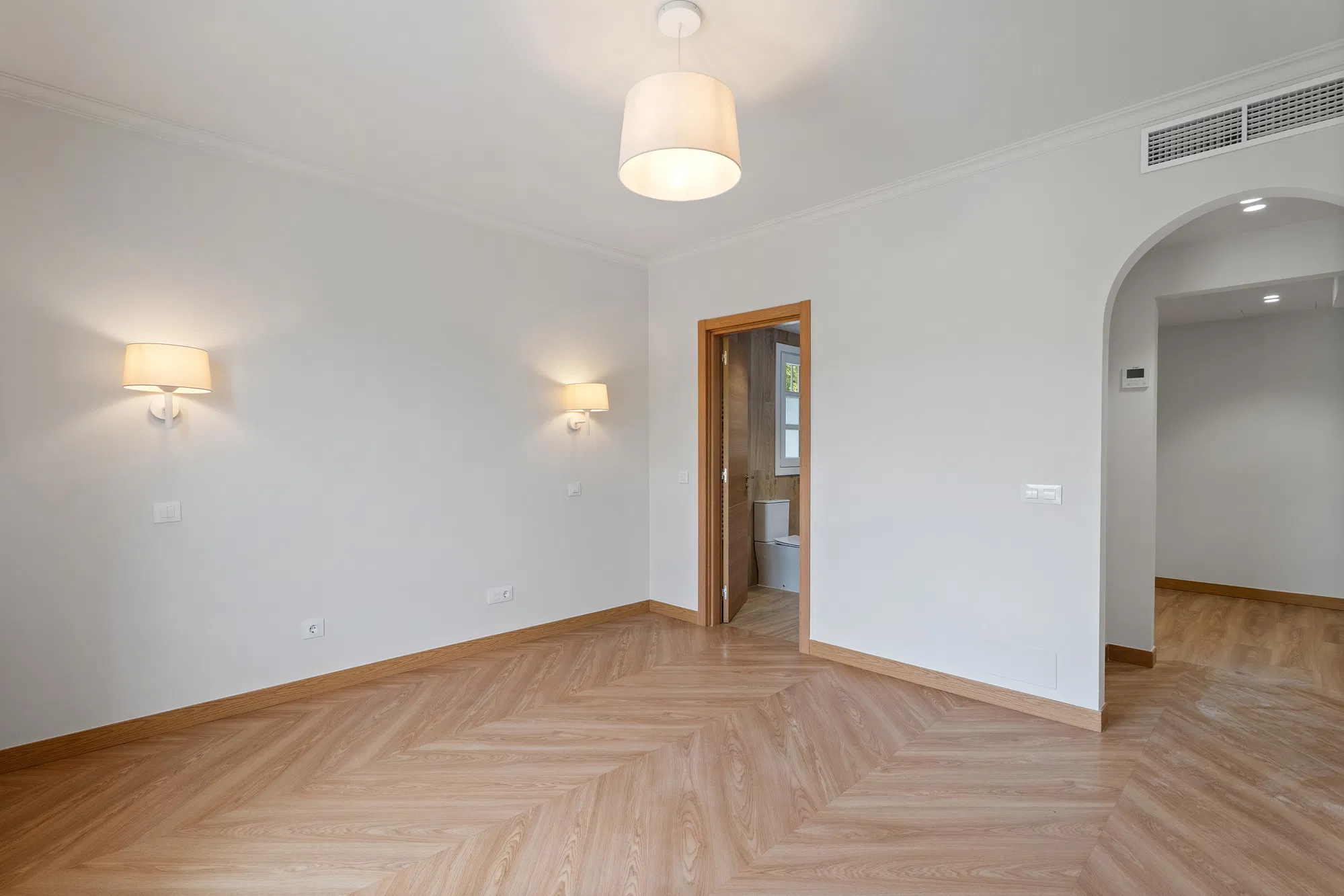 Fristående villa med utsikt över golfbanan i Arabella Park-11