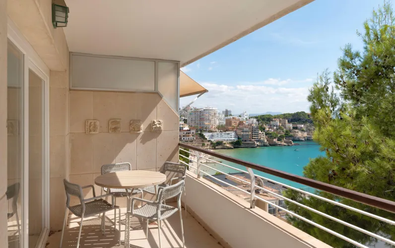 Exclusive apartment in San Agustín with Sea Access