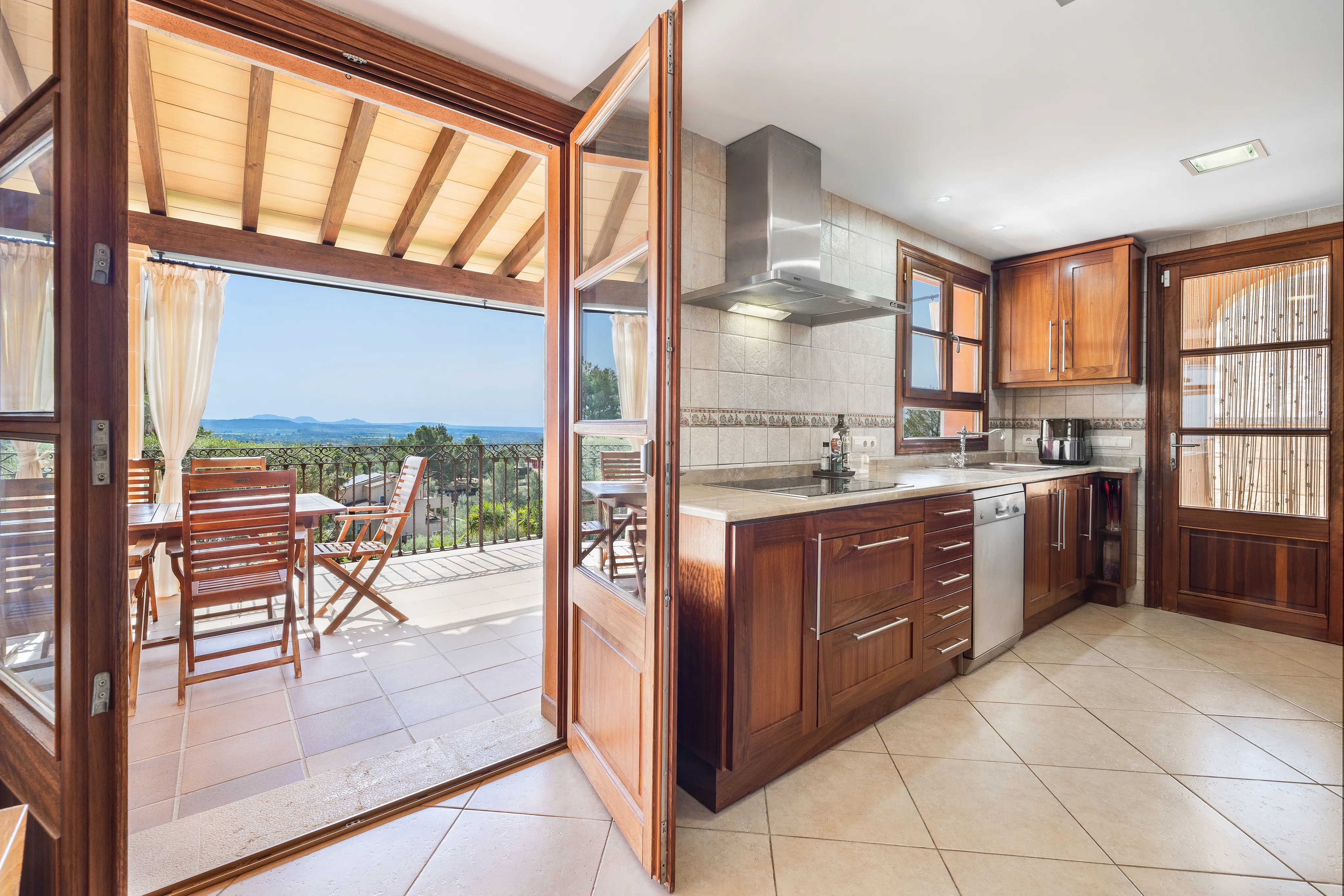 Villa mit Weitblick und Doppelgarage in Sa Coma-8