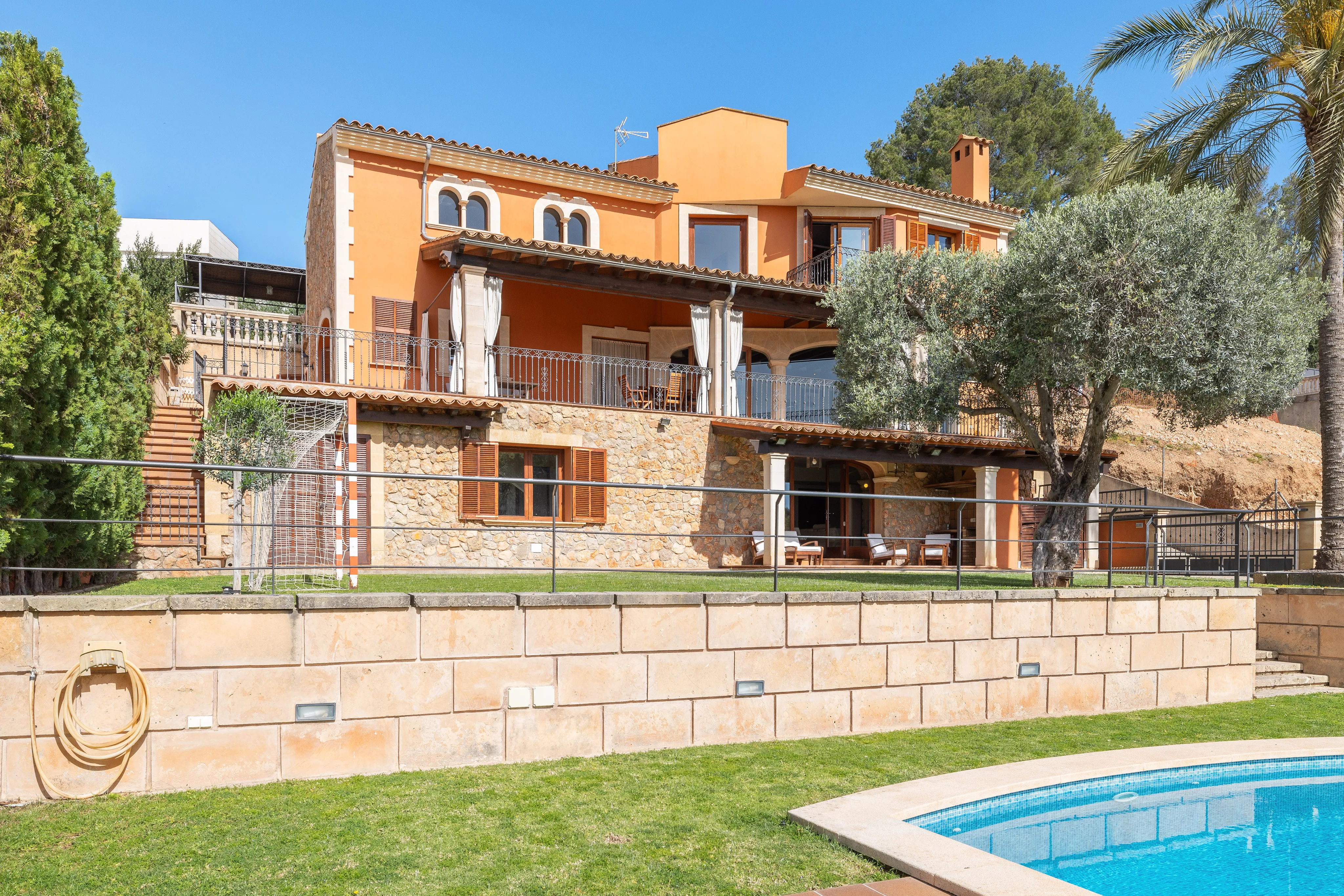 Villa mit Weitblick und Doppelgarage in Sa Coma-21