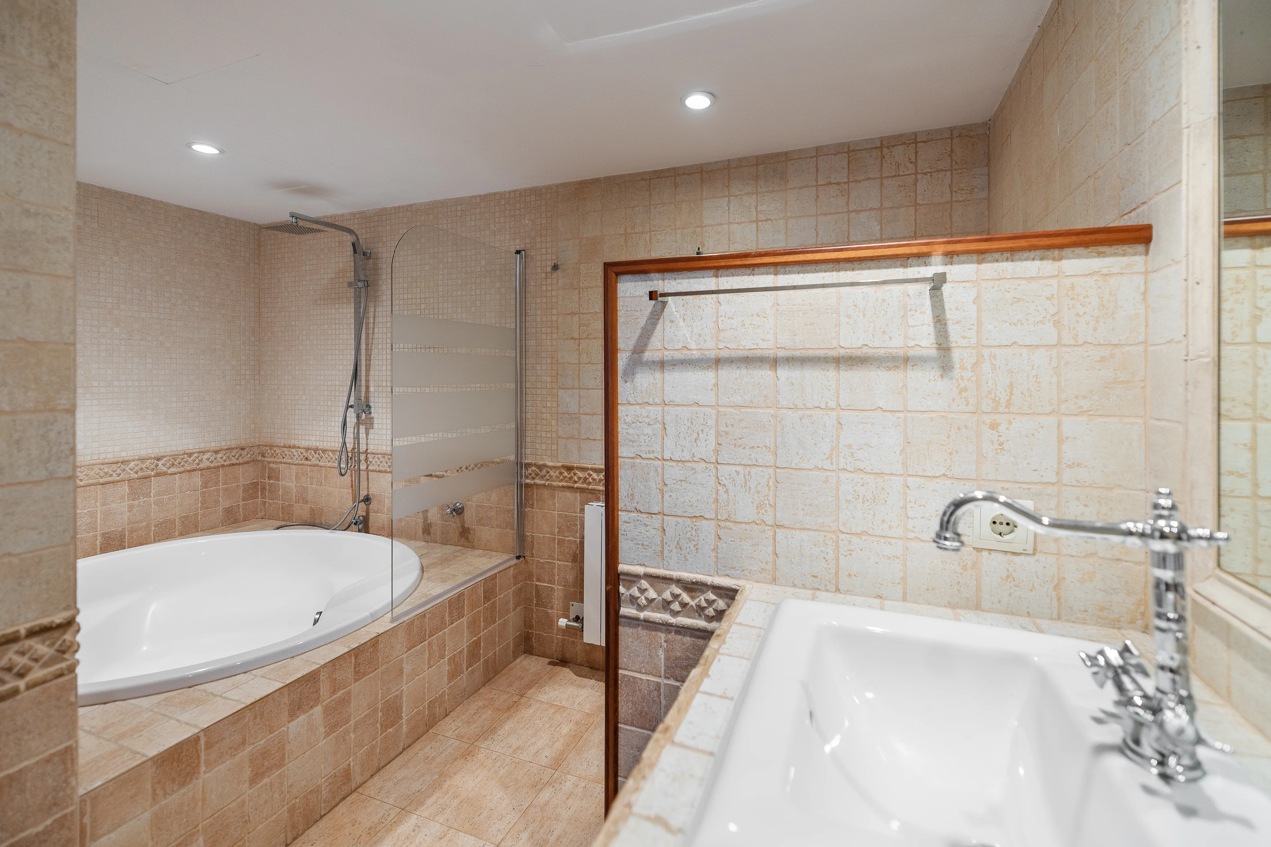 Villa mit Weitblick und Doppelgarage in Sa Coma-15