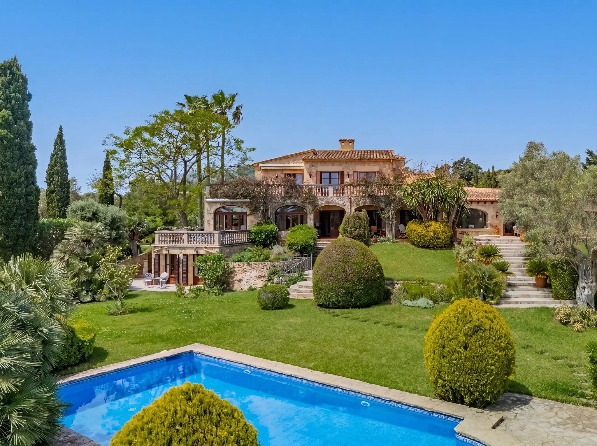 Elegant finca rústica amb casa de convidats privada i jardins paisatgístics a Pollensa-10