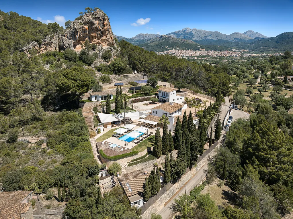 Exclusive Finca Estate with harbour views-16