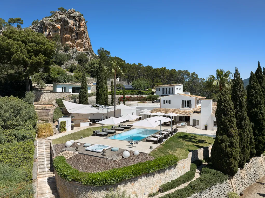 Exclusive Finca Estate with harbour views-15