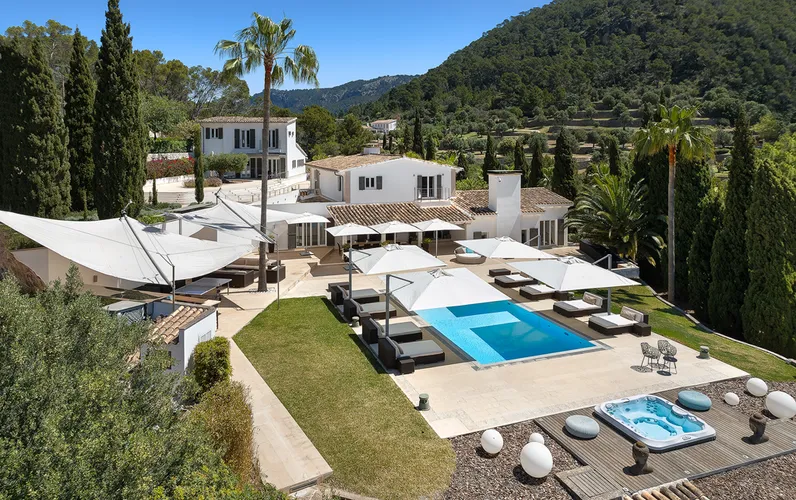 Exklusives Finca-Anwesen mit Hafenblick