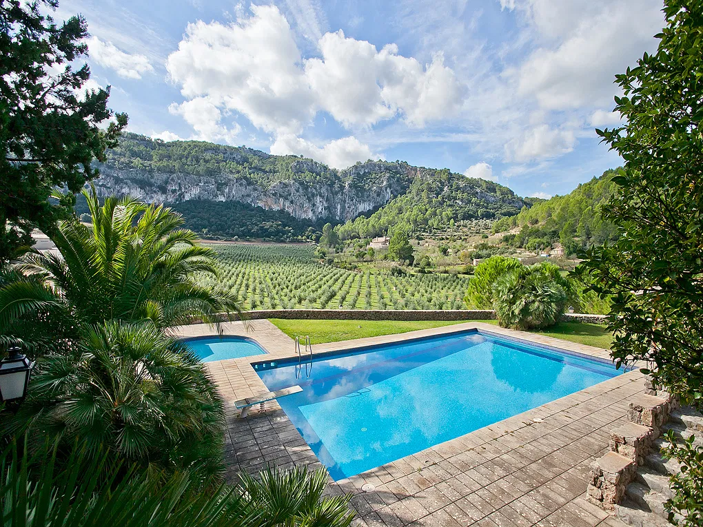 Son Serralta: Uitzonderlijk landhuis in het hart van de vallei van de Serra de Tramuntana-1