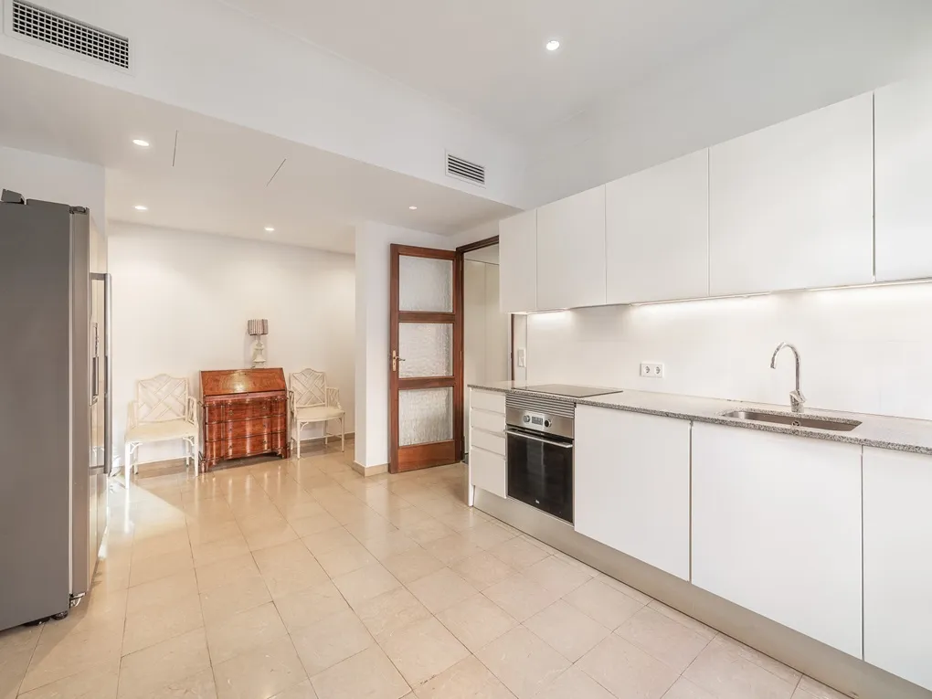 Apartamento luminoso con ascensor en el corazón del centro-8