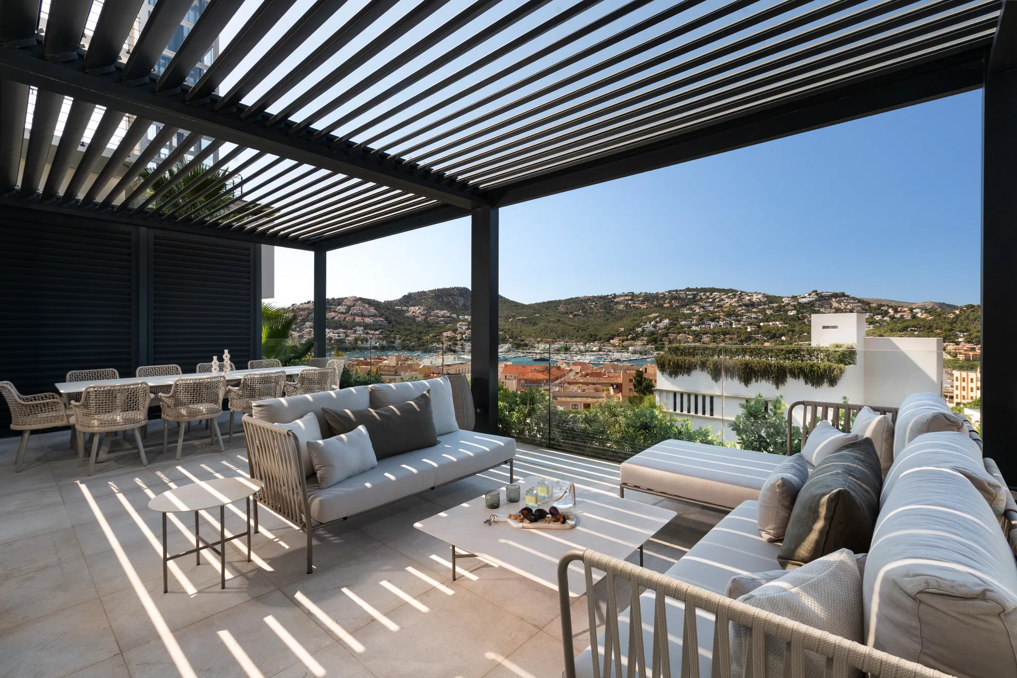 Moderna villa de nueva construcción en Port Andratx con vistas al puerto-2