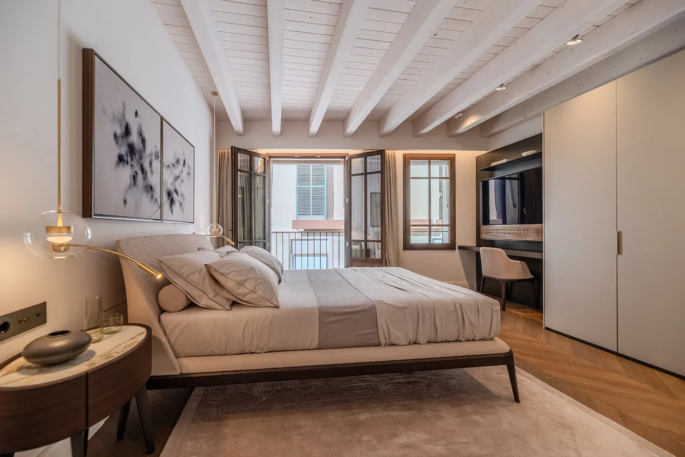 Raimundo Townhouse - nyt byhus med terrasse, pool, garage og vinkælder-11