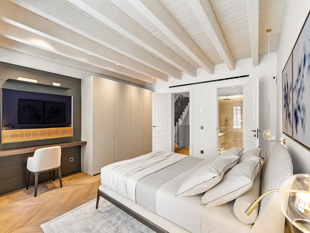 Raimundo Townhouse -new townhouse with terrace, pool, garage & wine cellar-10